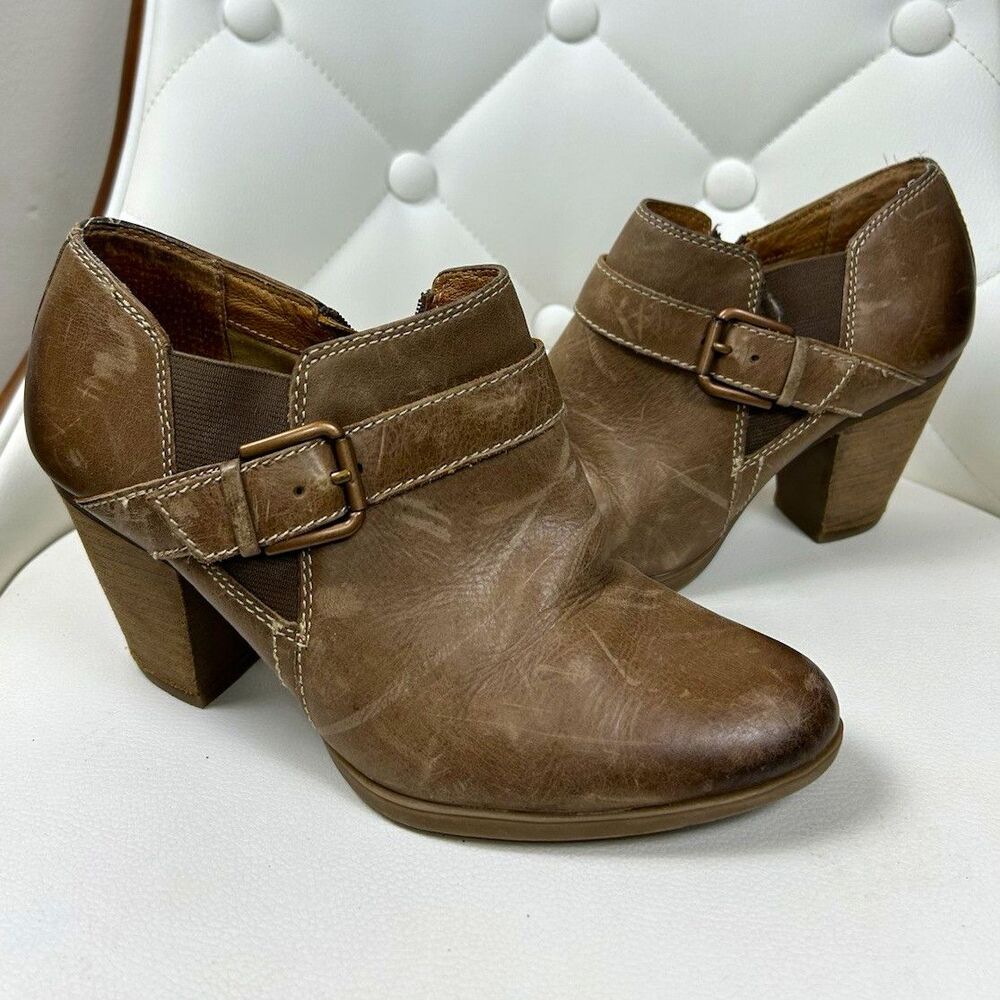 Sofft Brown Leather Ankle Booties Side Zip Buckle Stacked Heel Shoes Womens 7M